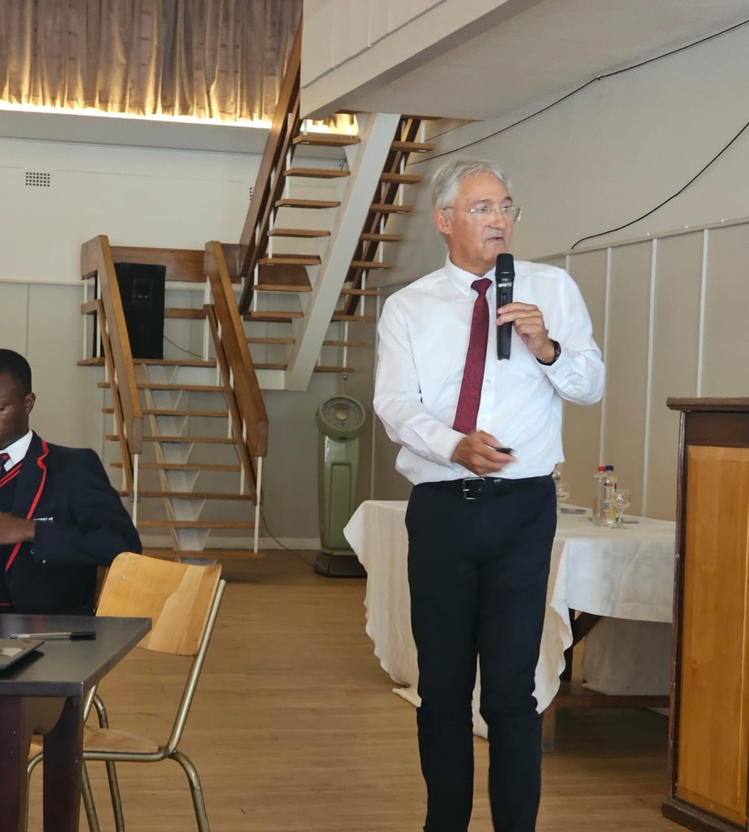 ITeladia1's tweet photo. #Life Orientation #District launches of Career Clubs #Eden &amp; Central Karoo #Cape Winelands #Great interaction between teachers &amp; learners #Buy-in completed @DavidMaynier @DBE_SA @JJ_Stellies @KarenR_Dudley18 @teachingconnect @juliancnaidoo @WCEDnews @SalieA_ https://t.co/r6tDczJoS7