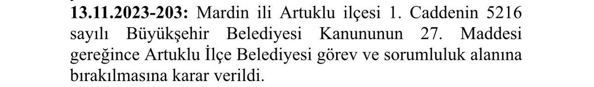 Kayyım uygulaması Mardin özelinde tarihin en büyük kent soygununun yapıldığı dönem oldu. Daha önceki soygun anlayışına ek olarak kayyımlar bu dönem kaynakları AKP'li belediyelere aktararak MAL KAÇIRIYOR... Öyle ki; Tarihi Caddeyi bile kaçırdılar