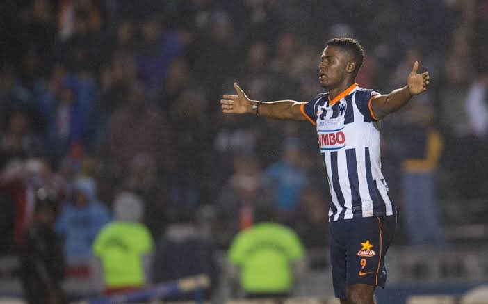 FelipeGalindot's tweet photo. “¿Messi contra Rayados? ¿De qué carajos estás hablando? Te quedaste dormido con el balonazo que te dieron los patrocinadores”.

“Qué bueno que despertaste, hoy el Profe Cruz por primera vez usará a Marlon de Jesús y Wilson Morelo juntos de inicio”. https://t.co/bzf934mBNK