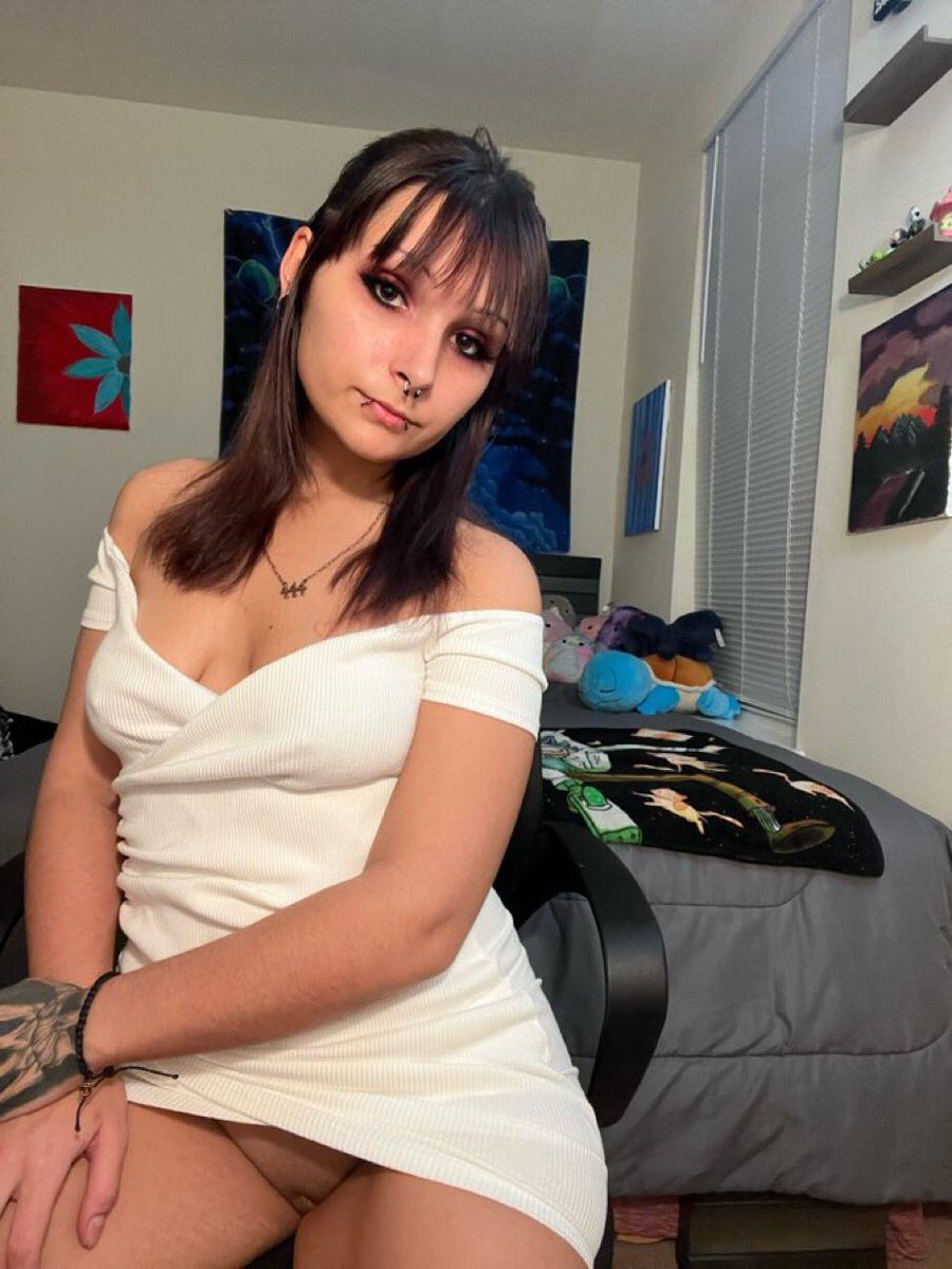 HeraTyche33's tweet photo. RT and leave your Dms open for a sexy pic 🤤🥵 https://t.co/JFP2mBNFA7