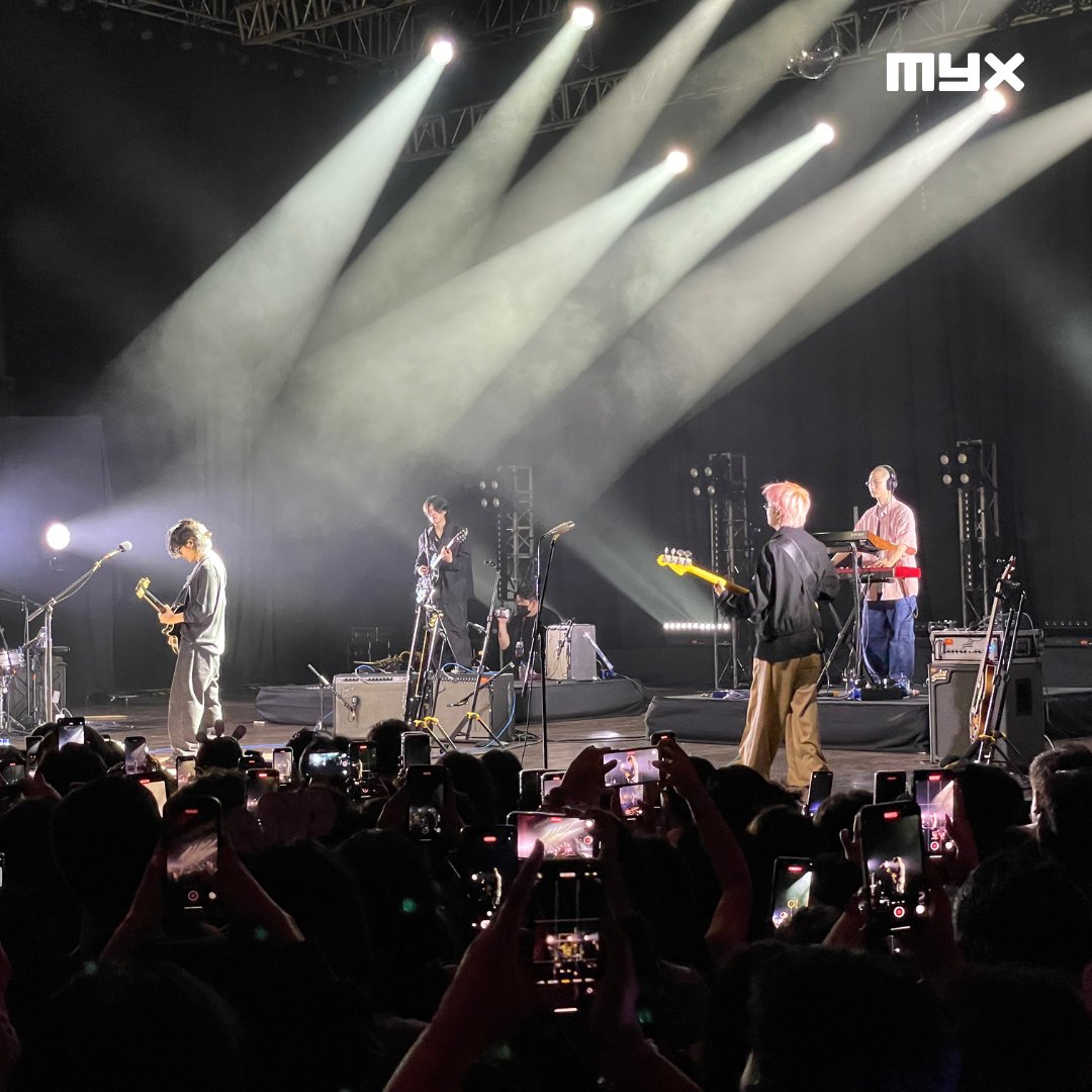 myxglobal's tweet photo. Riding the waves of success with @wave_to_earth's sold-out concert in Manila! ππΆ
Thanks to @WilbrosLive for bringing them and to all the Plankton who made these two days unforgettable π
#MYX #WaveToEarth #plankton #FirstEraConcert #WilbrosLive https://t.co/6B3zaE7e6y