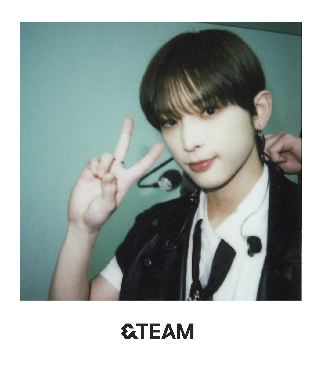andTEAMofficial's tweet photo. &amp;TEAM FIRST PAW PRINT-Polaroid

#andTEAM
#HARUA #TAKI #MAKI https://t.co/PTE4YcLQsq