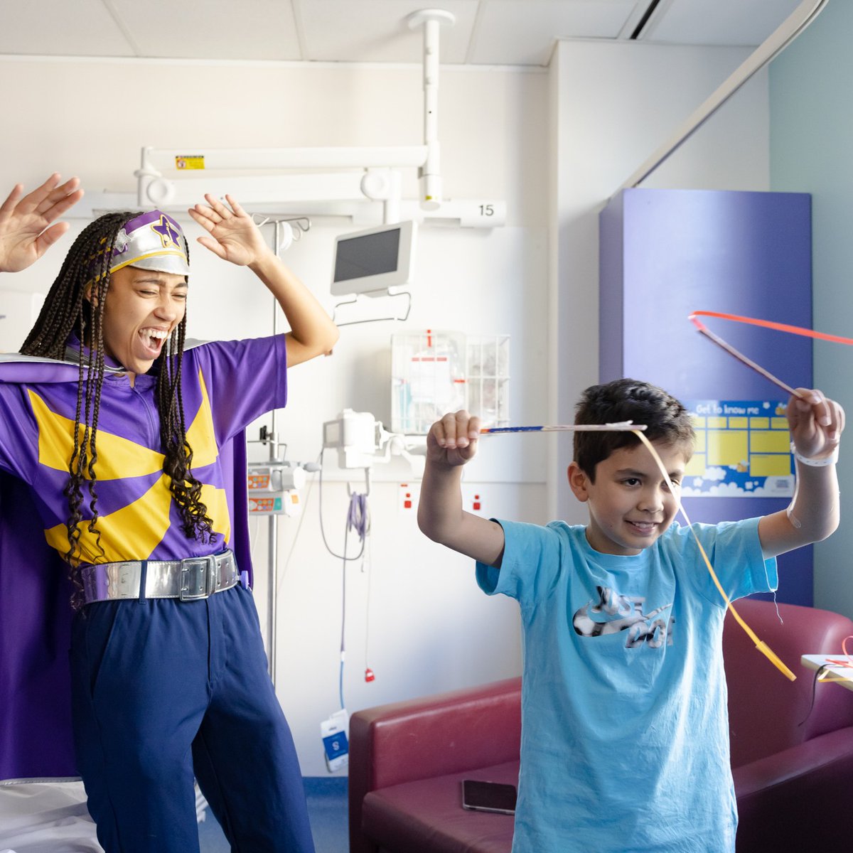 💛💜 Today marks the start of World Happiness Week! 🤩 At Starlight, we know that happiness matters to sick kids facing the pain, fear and stress of serious illness.🚀 Recently, we worked with Sydney Children’s Hospital to capture this happiness in action