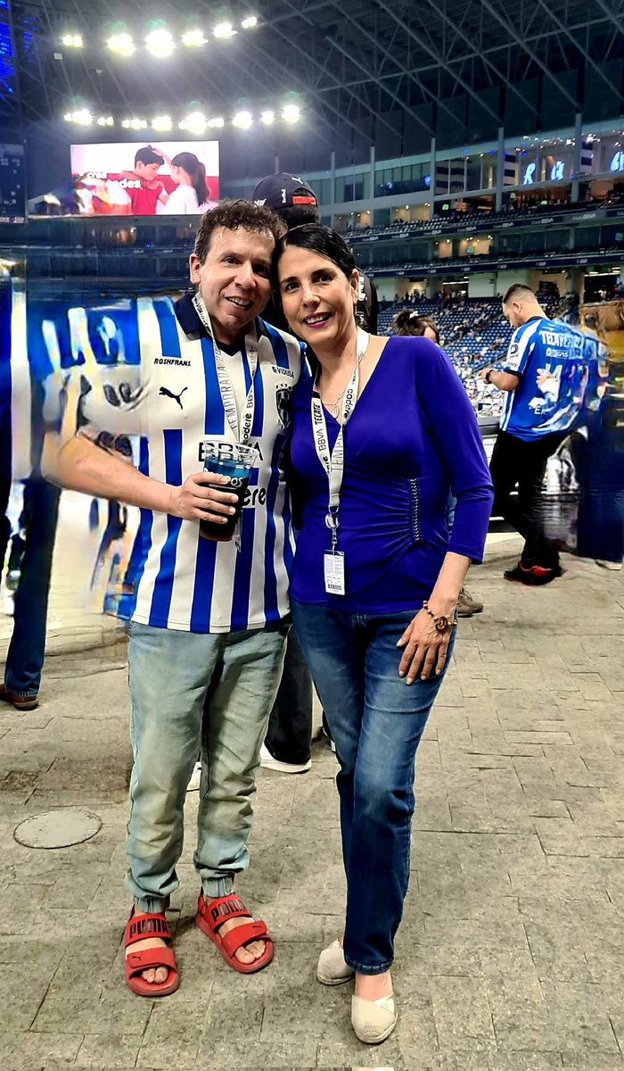 asalinas57's tweet photo. Celebrando mi cumpleaños 51, gran regalo @Rayados https://t.co/oiPuaiEooa