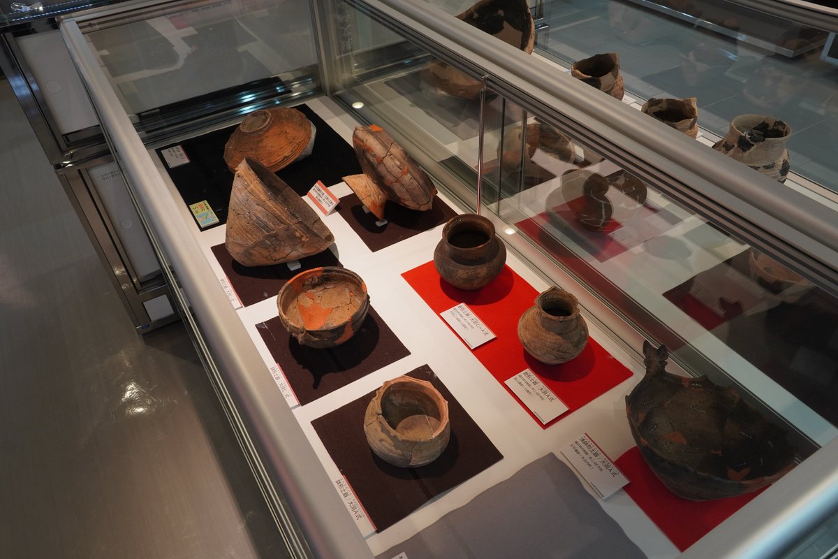 kitanojomon's tweet photo. 【北の縄文展2023in北斗市　開催中】
 北の縄文展2023in北斗市は3月16日（土）12：00まで。東は根室市、釧路市、千歳市。南は松前町、木古内町、北斗市、七飯町。北海道の「亀ヶ岡」を一気に見られる最後のチャンスです。11:00からは遺物に触れられるギャラリートークを開催。 https://t.co/BnDoJVF5hd
