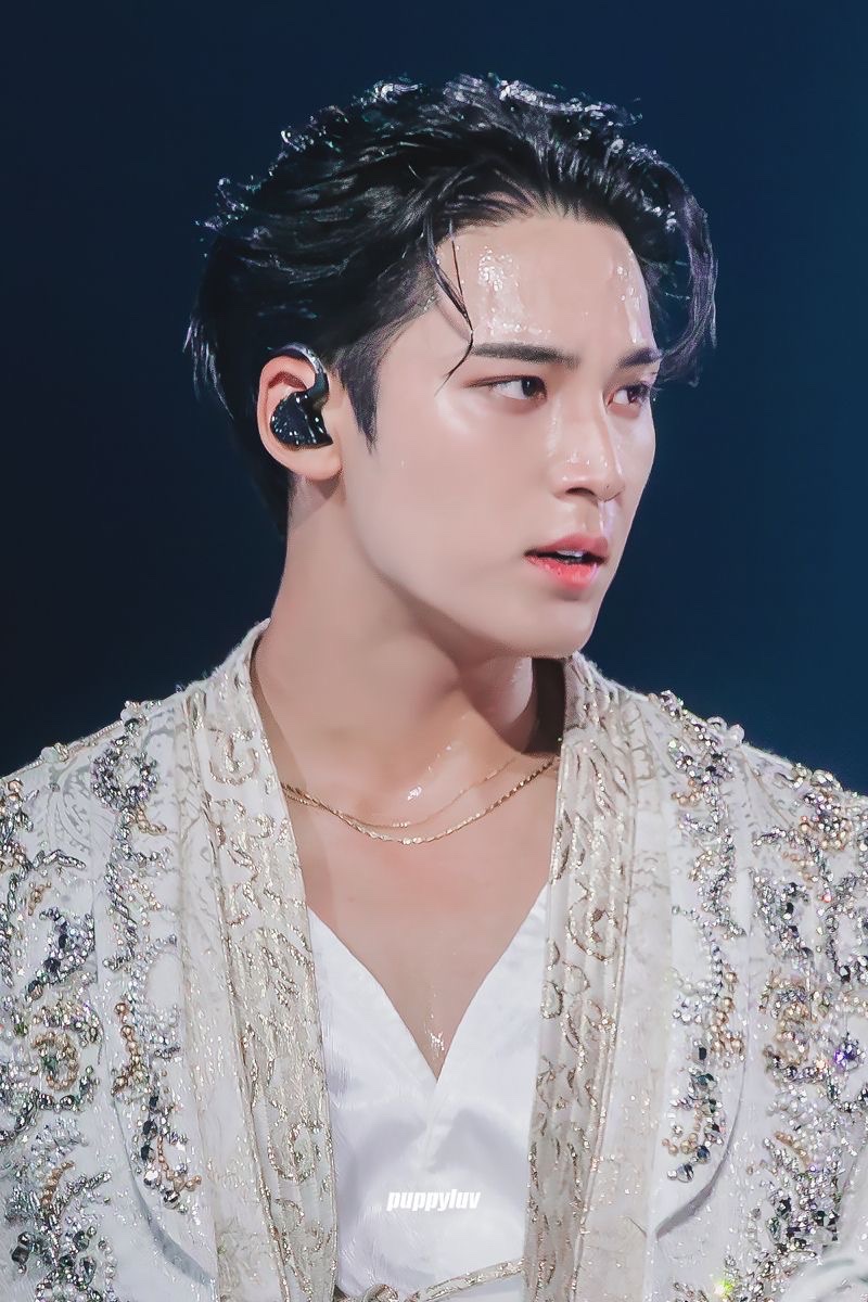 mingyuhourly's tweet photo. #MINGYU #민규 #세븐틴 #SEVENTEEN @pledis_17 https://t.co/3dXT8NxYPB