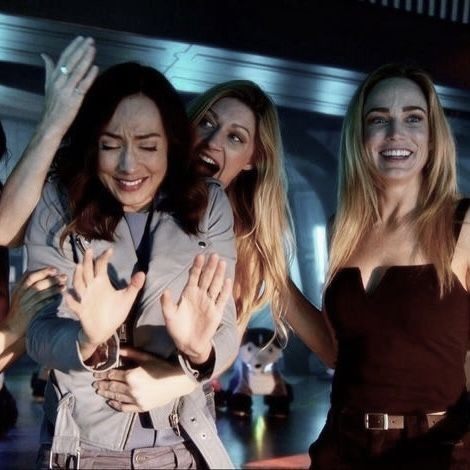 ofherdarkenwayz's tweet photo. A literate portrayal of Nora Darhk 
Crossover &amp; oc friendly
Ship, reserved @CaptainCanary44
Face Claim: Courtney Ford https://t.co/OkZ3kUhoYN