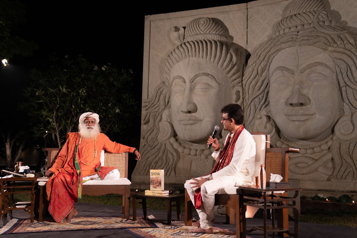 vikramsampath's tweet photo. It was a magical evening at @ishafoundation with @SadhguruJV as he blessed my book "Waiting for Shiva:Unearthing the Truth of Kashi's Gyan Vapi" & a delightful conversation followed on Kashi, history, reclamation, identity, culture for close to 2 hrs , till 10.30 pm, with a rapt audience. Deeply obliged Sadhguru for your kindness & blessings. The video of the recording should be out soon! 
@praveenBlu @BluOneInk