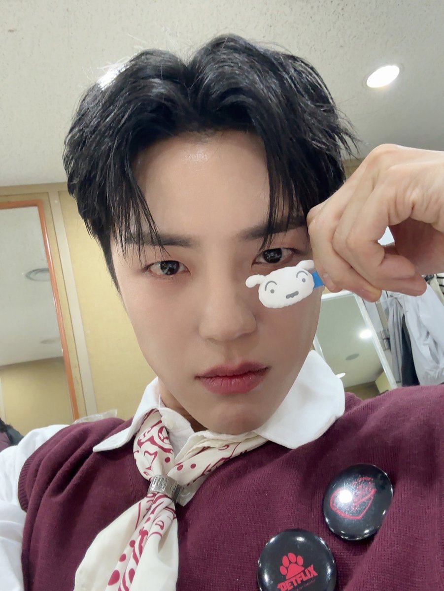 official_ACE7's tweet photo. [⏰]

잠시 후! 10시 10분
빌드업 8화가 방송됩니다❗️

근로기준법 주 52시간 근로를
지키지 않는 동훈이의
비주얼과 노래가 궁금하다면?

Mnet, tvN 채널 고정!

#에이스 #ACE #빌드업
#이동훈 #LEEDONGHUN https://t.co/id12Lw85fV