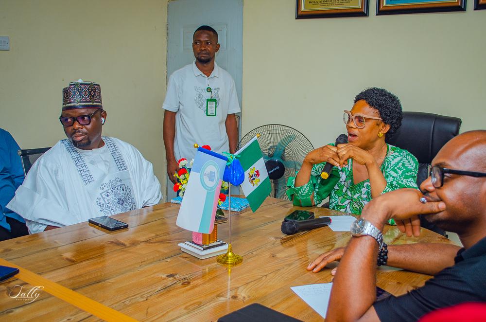 CMT_Kogi's tweet photo. Lokoja LG Chair visits @NHyppadecNg Coordinator, appeals for increase in catchment areas.

https://t.co/dLRHhkjqyP https://t.co/Qq6CNNfTXI