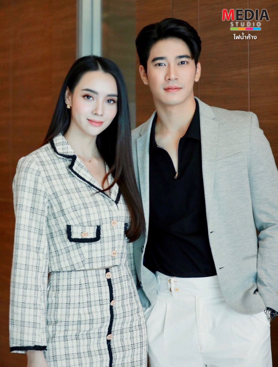 ที่ยืนงงเพราะหลงทาง แต่ที่ยืนข้างๆ เพราะหลงเธอ 😆💕
.
#ยูโรยศวรรธน์ #มุกดานรินทร์รักษ์
.
#ไฟน้ำค้าง
.
#mediastudio #ch7hd