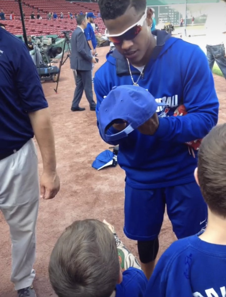KernowBaseball's tweet photo. @batflips_nerds We loved it (waits to be struck by lightning) even as #BlueJays fans. There was plenty of banter with the kids about it not being too late to make better life choices 😅 Only time we’ll likely get up on the #GreenMonster too and a @STR0 &amp; Jays dugout visit at the end 🤩🙌🏼🙌🏼 🇨🇦🇺🇸 https://t.co/P3H4KZTpP9