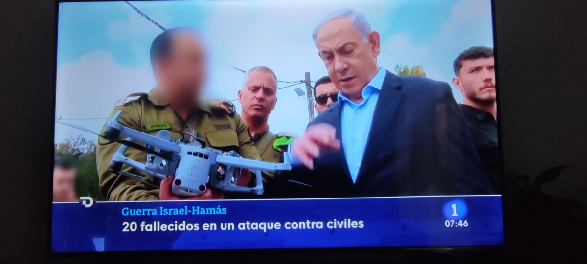 Miquel_R's tweet photo. Más de 30.000 asesinatos. Decenas de miles de heridos y miles de desaparecidos. Una hambruna provocada por un ejército de ocupación. Y un territorio desolado. Y @rtvenoticias sigue llamándolo 'Guerra Israel-Hamás', comprando el marco del verdugo. Periodismo como arma de guerra. https://t.co/cXijasgbCP