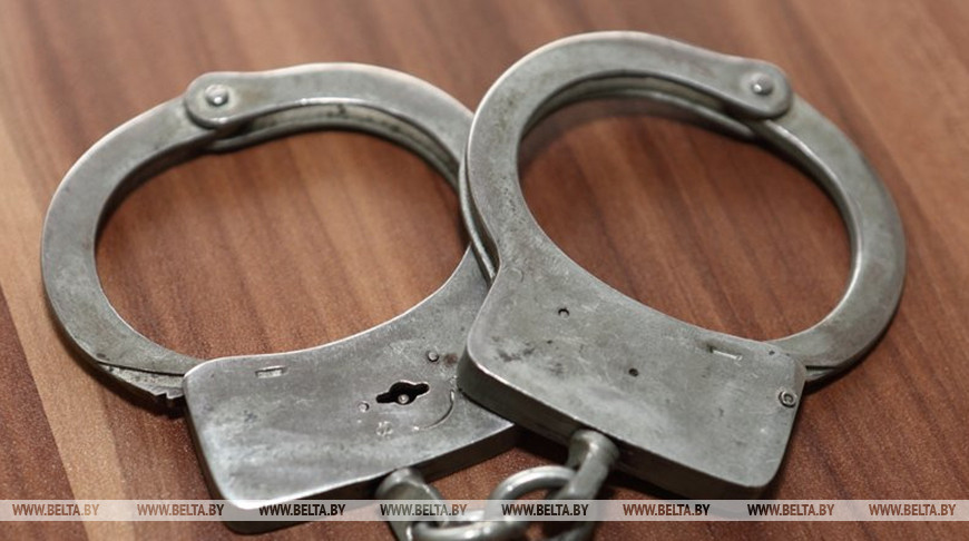 VirtualBrest's tweet image. Двух несовершеннолетних наркокурьеров задержали в Пинске 

virtualbrest.ru/news129048.php

Сотрудники наркоконтроля Пинского ГОВД задержали двух несовершеннолетних наркокурьеров, сообщает БЕЛТА со ссылкой на МВД. Правоохранители задержали с поличным двух учащихся профессионал 
#brest_by