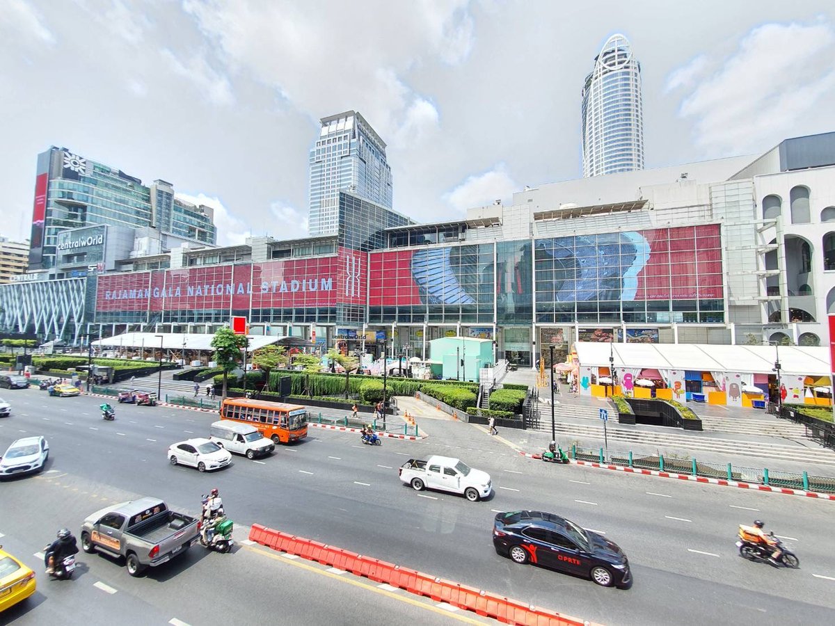 ime_th's tweet photo. 🔥iME Thailand และ centralwOrld จัดให้เพื่อ BamBam และอากาเซ่โดยเฉพาะ! 

แชร์ไปให้โลกรู้ว่า 2023-2024 BamBam THE 1ST WORLD TOUR ENCORE [AREA 52] in BANGKOK Presented by Xiaomi เราได้จัดที่ราชมังฯ 🔥

📌วันนี้ ศุกร์ที่ 15 มีนาคม 67 วันเดียวเท่านั้น
อย่าลืมแวะมาถ่ายรูปนะทุกคน!

#ENCOREAREA52PC
#BAMBAMENCOREAREA52INBKK
#แบมแบม #BAMBAM #뱀뱀
#ABYSSCOMPANY #iMeThailand