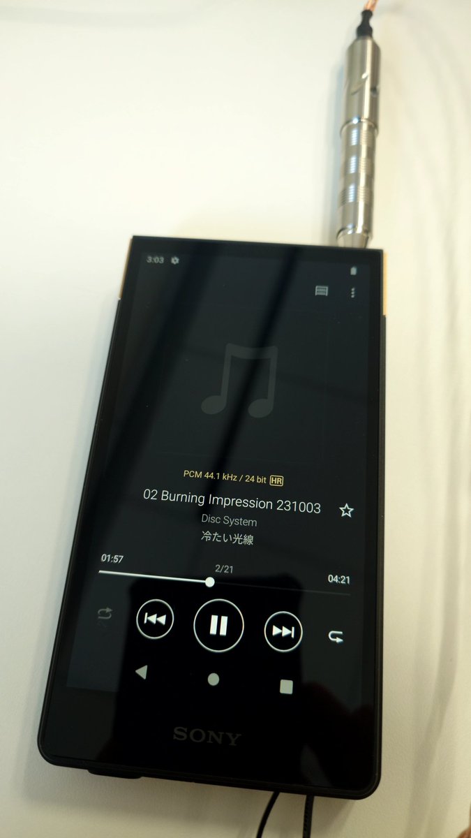 Layfictone_Offi's tweet photo. 現在、店頭展示機発送前、出音やトラブルチェック中。
この個体は大丈夫だね。
いつも送る前には念のためチェックしてます。
@discsystem さんのこの曲とその次のが俺的に好きで、チェックでもなかなか使いやすい。
#discsystem #LayficTone https://t.co/GW5hWIDo8T