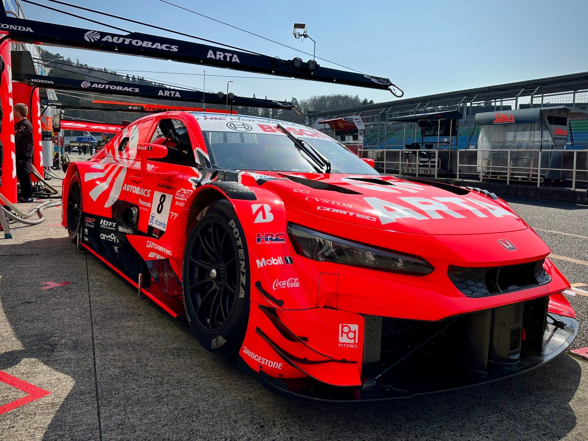 8号車ARTA MUGEN CIVIC TYPE R-GTの2025年カラーリング