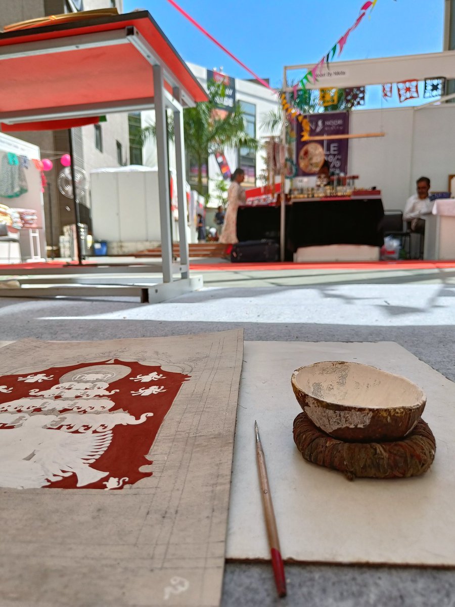 ISachikant's tweet photo. Last day at NIFT Delhi
.
.
#Delhi #artexhibition #workshop #demonstarions #clasess #pattachitrapaintings https://t.co/7LlmUFhx1A