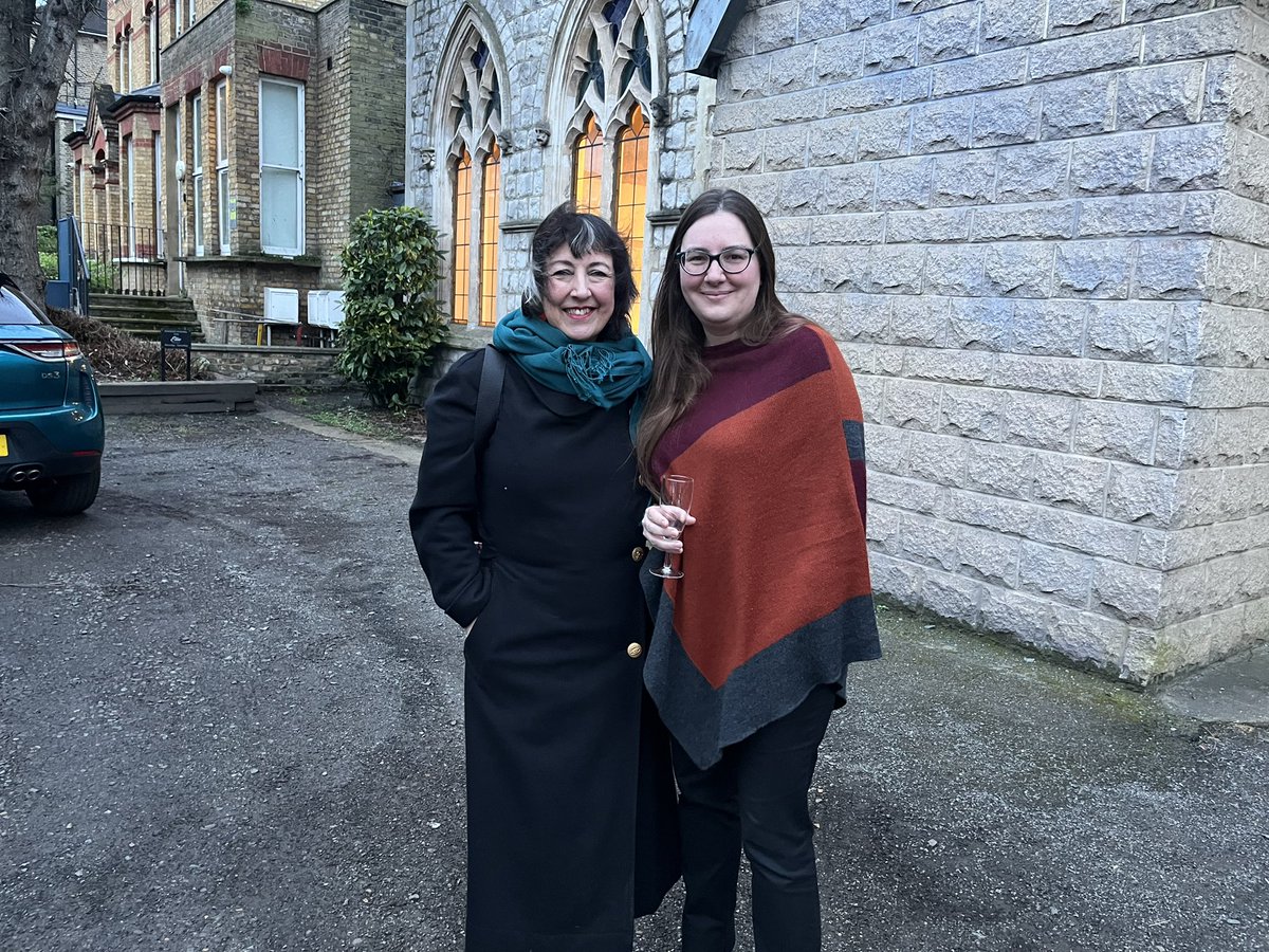 Great to gather with amazing #wandsworth based cultural leaders and creatives & @PutneyFleur @WNWandsworth & celebrate Wandsworth becoming London Borough of Culture 2025 - and thank @nefertiti35 Sara O Donnell and others who worked so hard on the bid #londonboroughofculture