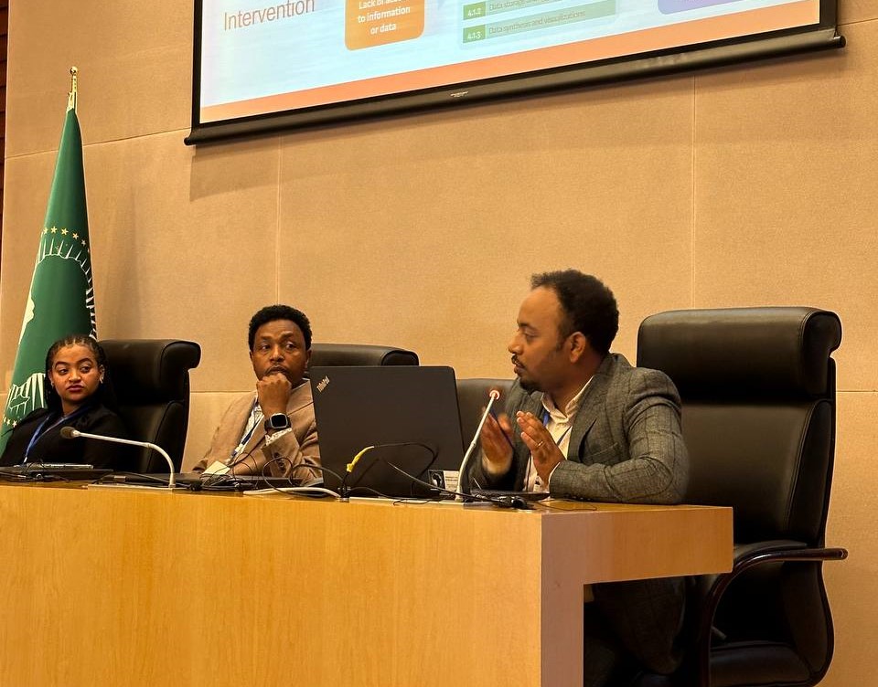 📍At the National Healthcare Innovation and Quality Summit, @NaodWendrad presented a partnership for Digitizing Healthcare in Ethiopia. He highlighted how universities, local private companies and youth enterprises are key partners in developing digital health initiatives.
