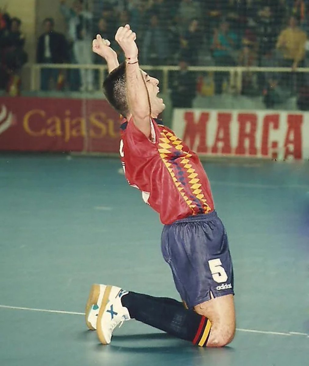 FutsalFichajes3's tweet photo. Buenos días, futsaleros. https://t.co/M7y5WNMpYA