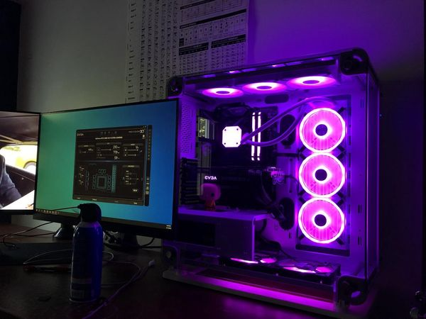 ThermaltakeInc's tweet photo. Pink and daring. Love the look of this #CoreP6!
📷 PoopCaptain https://t.co/SyJeqPIhIN