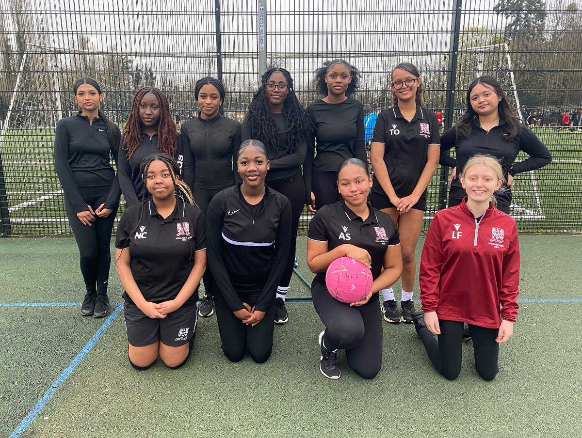 Our U14B netball team had another big win last night when they played The Wren away 16-7. The girls played well as a team and showed control and focus. Ewell done. @DirectorofEd