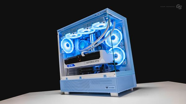 ThermaltakeInc's tweet photo. Stunning build of our View 270 in Hydrangea Blue by Gear Seekers ! With matching components too🥹
Check out the build in motion on Gear Seekers' YouTube👉https://t.co/gvcjkBvx0P
🔍More about View 270: https://t.co/TjEgV1INWp
#Thermaltake #View270 #HydrangeaBlue https://t.co/BwI3t36a4k
