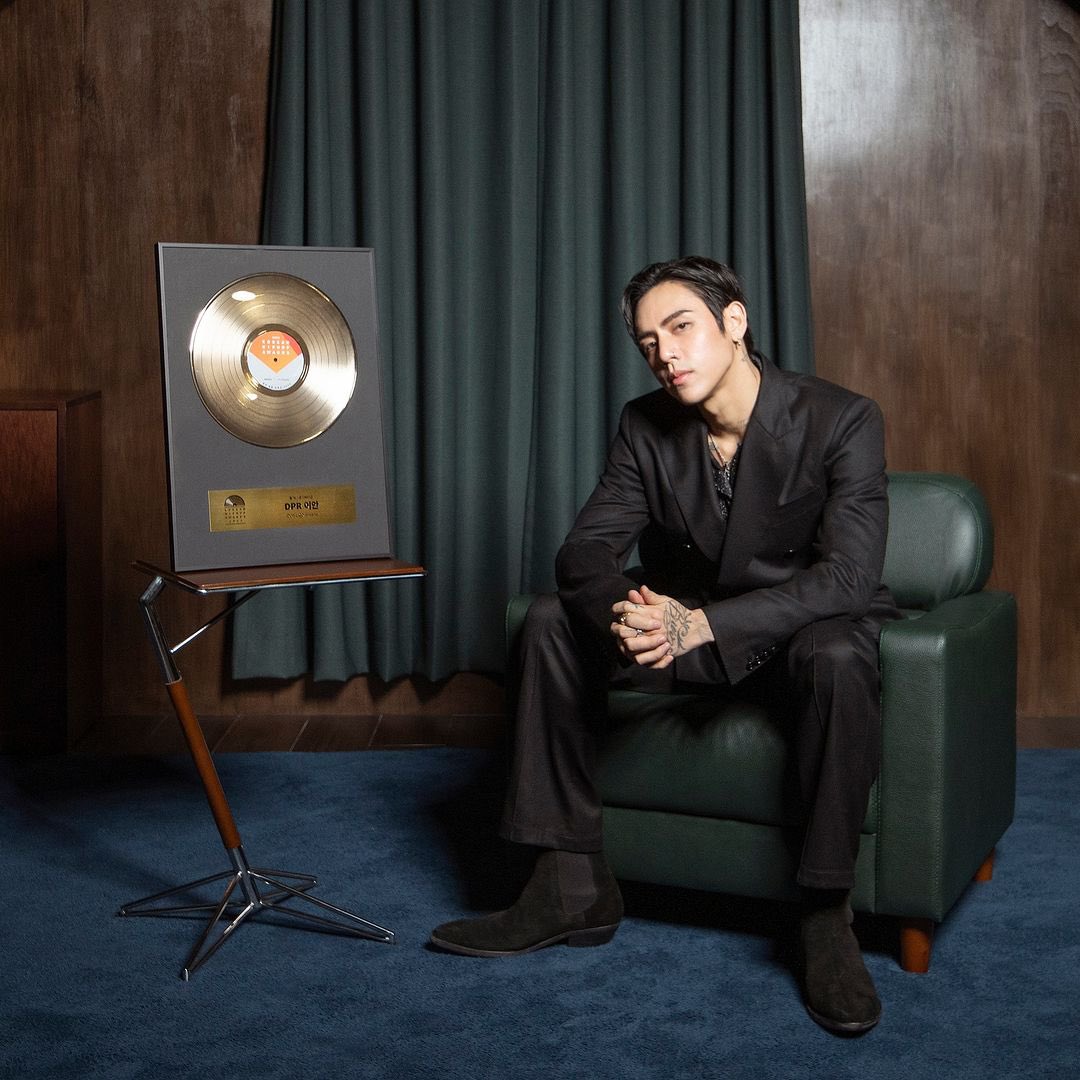 rdpriann's tweet photo. Come sit and talk with me about Music Video of the Year for Don't Go Insane at the Korean Hip-Hop Awards 2024. https://t.co/SV7iMpRqUS