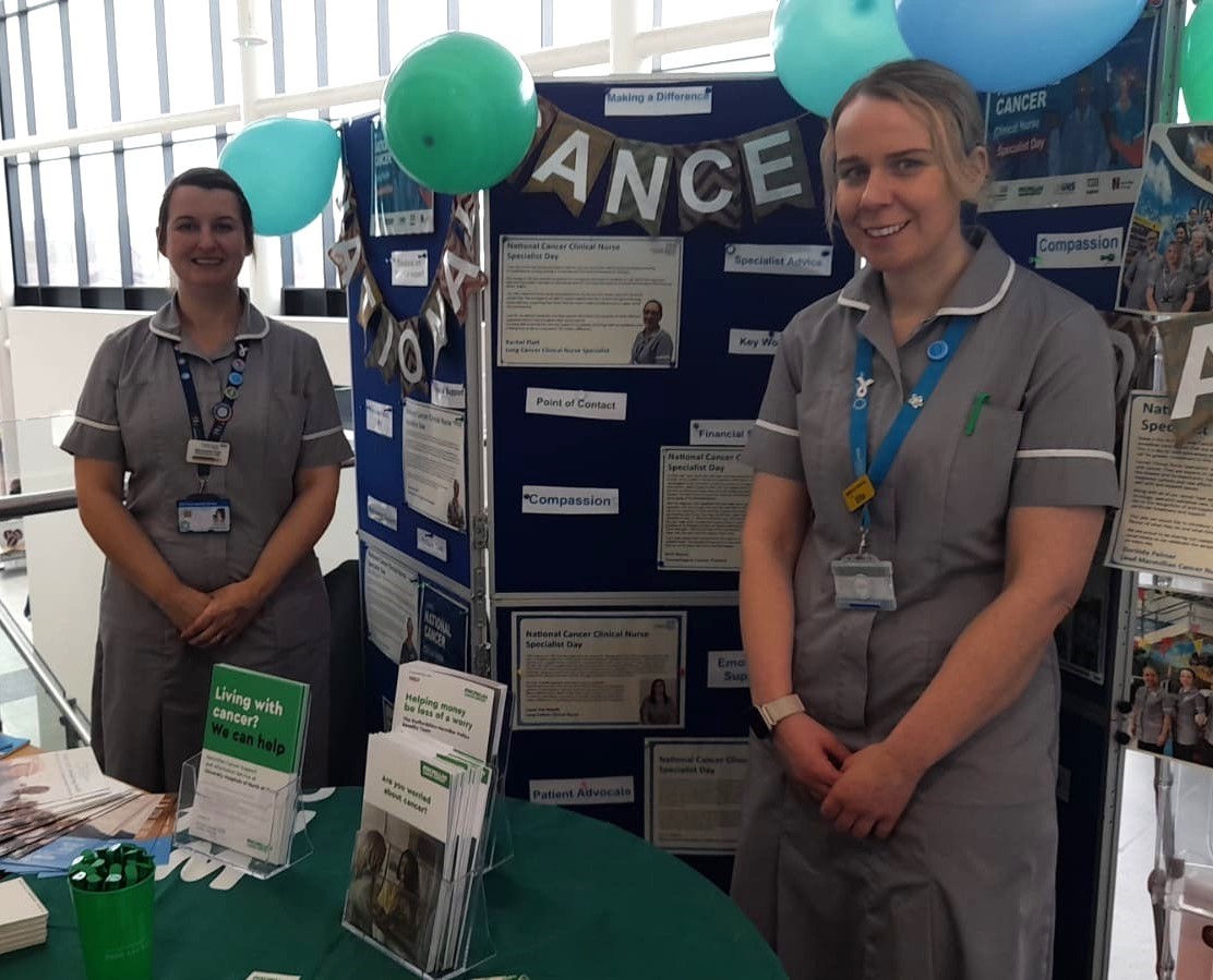 It's National Cancer CNS Day! We'll have a number of speciality teams at a display unit by the Restaurant at the Royal Stoke all day today. Opening the show in this picture are Ellie and Sam from the Lung CNS team. @UHNM_NHS @UHNMCharity @LungUhnm