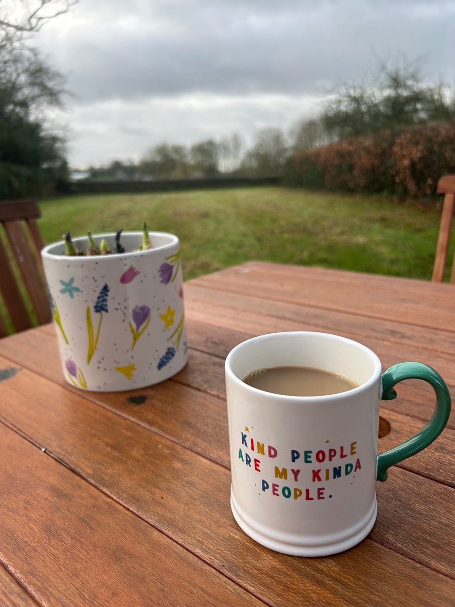 In school a lot earlier today and decided that my first coffee would be outside in nature - feeling grateful for this space outside my office and to hear the birds (and the cockerels) waken up the day. #OAH Only at Heage <a href="/h/">َ</a>