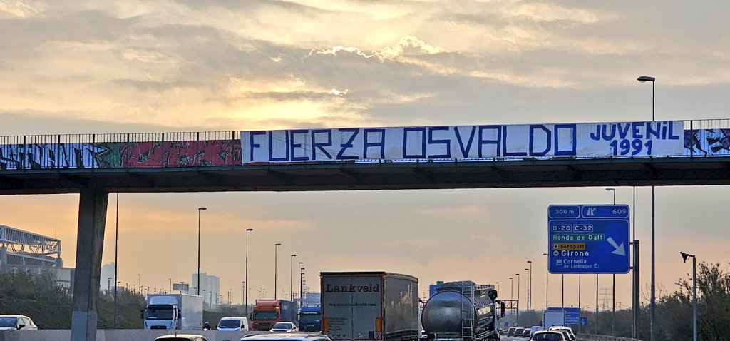 Juvenil1991's tweet photo. Mucha fuerza Osvaldo, tu familia perica estamos contigo.

@WalkingTheDog_

#RCDE #Juvenil1991 https://t.co/qZpHN8xG1t