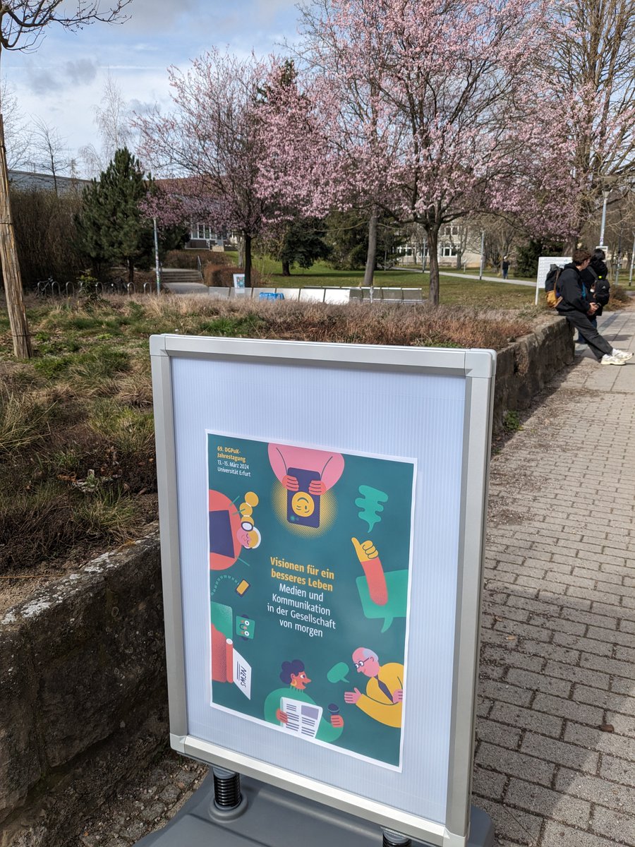 AdlrLink's tweet image. Der Fachinformationsdienst für die #kommunikationswissenschaft und #medienwissenschaft auf der @DGPuK2024 !

Ein intensiver Workshop zum #OpenAccess Publizieren &amp;amp; 
Mit dem Portal zur Rundfunksuche im gut besuchten Sonderfenster "Data, Archives, Tools"