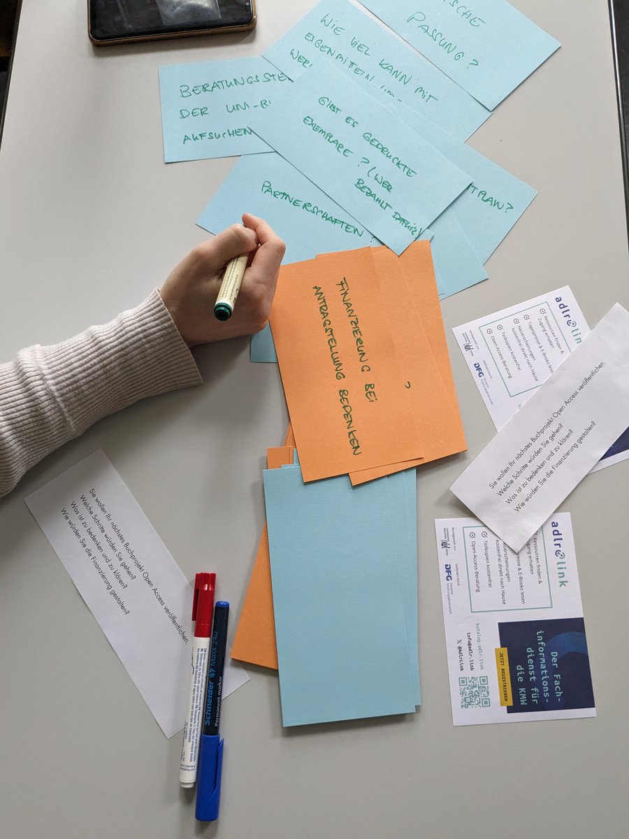 AdlrLink's tweet image. Der Fachinformationsdienst für die #kommunikationswissenschaft und #medienwissenschaft auf der @DGPuK2024 !

Ein intensiver Workshop zum #OpenAccess Publizieren &amp;amp; 
Mit dem Portal zur Rundfunksuche im gut besuchten Sonderfenster "Data, Archives, Tools"