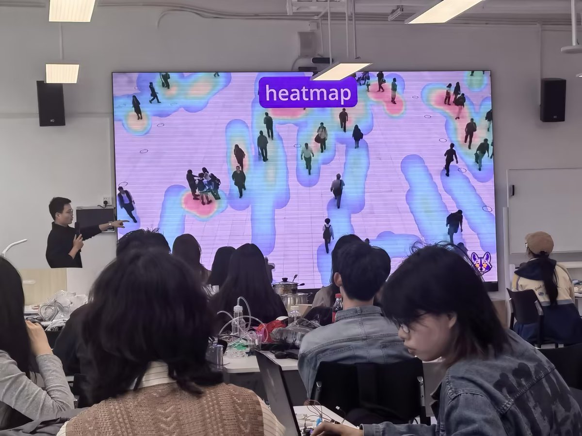 seeedstudio's tweet image. Explore the allure of AI tech with us! We're bringing the latest #AI course to #SISD, our "AI &amp;amp; Interaction Workshop"  aims to break boundaries and craft innovative projects across disciplines.
Start your own AI project here: bit.ly/3ViK9A3