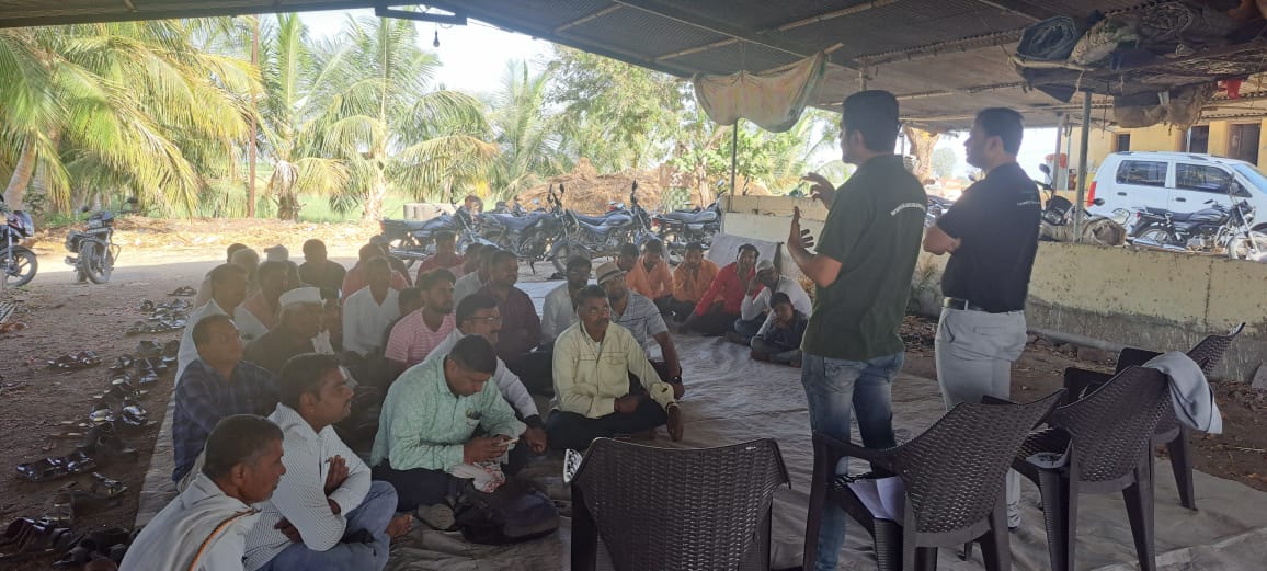 OrganicLedger's tweet photo. Thrilled to share the success of our Rural Campaign in Maharashtra! 🚀 We reached out to over 100 organic farmers, diving deep into the benefits of Kisan Ledger. It was inspiring to see their enthusiasm as we walked them through how our platform can transform their farming and +1 https://t.co/CNYnUtZ71b