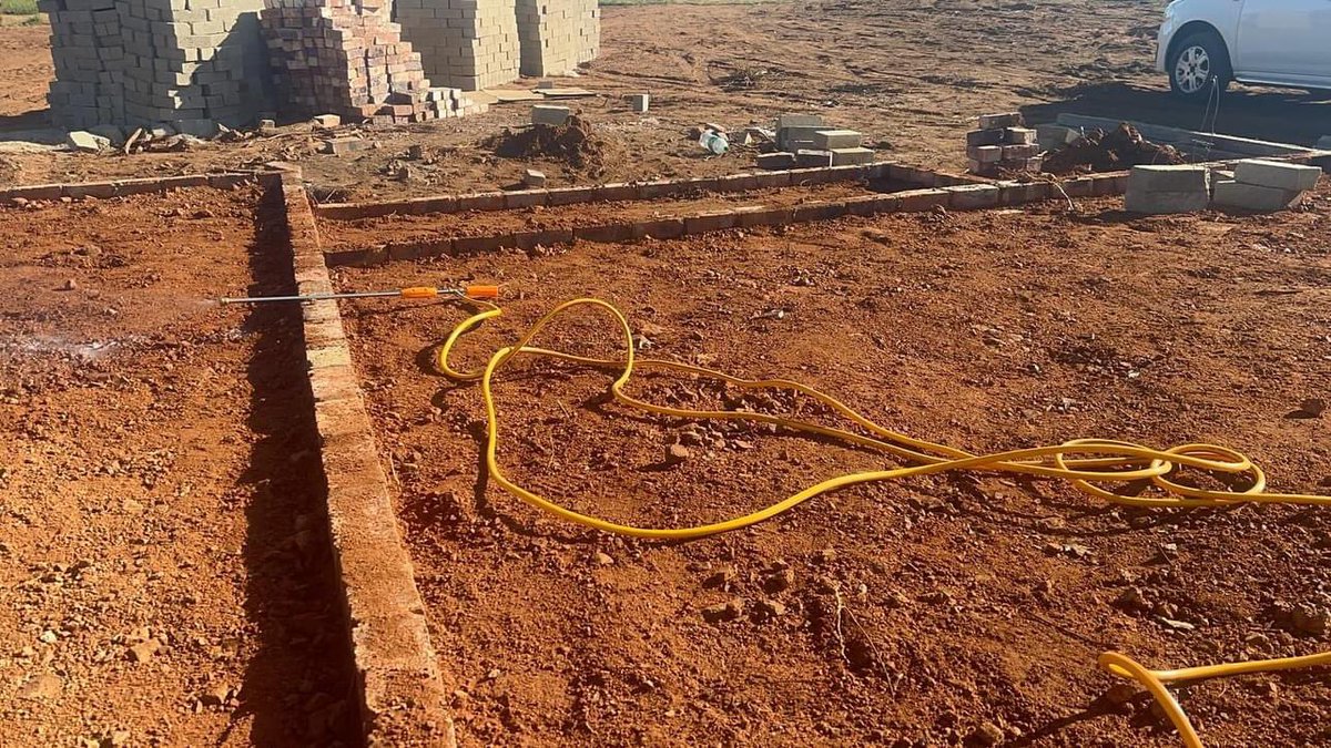 StepinPest's tweet photo. Pre Construction Termites (Mohlwa) 
#podcastandchill #PapaGhost #TrackingThaboBester Kelly Khumalo Malema  Mseleku #Uthandonesthembu Microsoft Rulani Ngizwe Nonkululeko JHB CBD Lil Wayne Condolences Molest https://t.co/BQV8tIQeZO