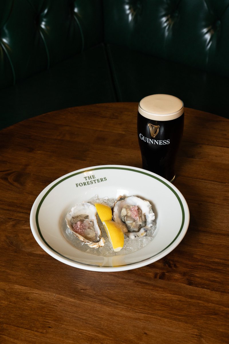 Guinness &amp; Oysters for St Patrick’s Day?

Now that sounds like a decent plan to us!