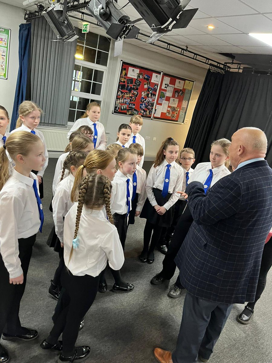 RichmondHillPA's tweet photo. Our Choir were back out in force last night at the Hill House Robin Hood Festival competition- they were AMAZING. Our Rose Learning Trust Choir won 🏆 A huge well done to Ember,Sophie,Grace &amp; Eliza who represent Richmond Hill 💙 Thank you to staff for taking them🎶 https://t.co/1rzHKsnbQn
