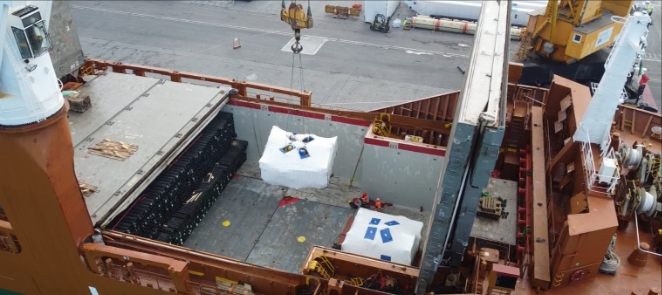#ProjectSpotlight Greenshields Project Cargo, Italy Moves 3000 CBM of Oversize/Heavy Lift Cargo to US Partnered with Global Shipping Services Houston Find more details: wcaprojects.com/CaseStudies/De… #WCAprojects #cargo #heavyequipment #container #heavyhaul #projectcargo