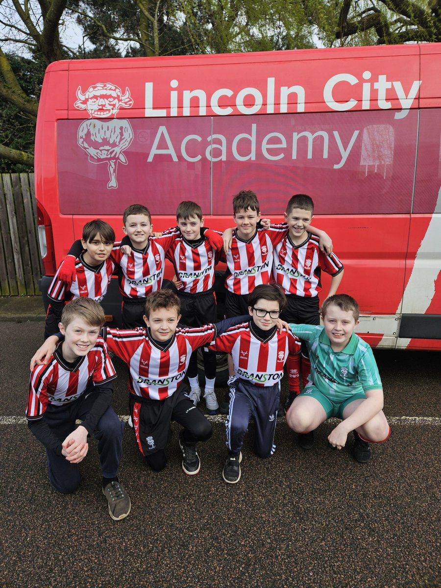 MrSSmallPE's tweet photo. And we're off! Representing @LincolnCity_FC in the Utilita Cup today in Northampton.  We'll be keeping everyone updated on here throughout the day.  @LingMoorAcademy 
#LingMoorLovesSport https://t.co/oRxZMYXmgF