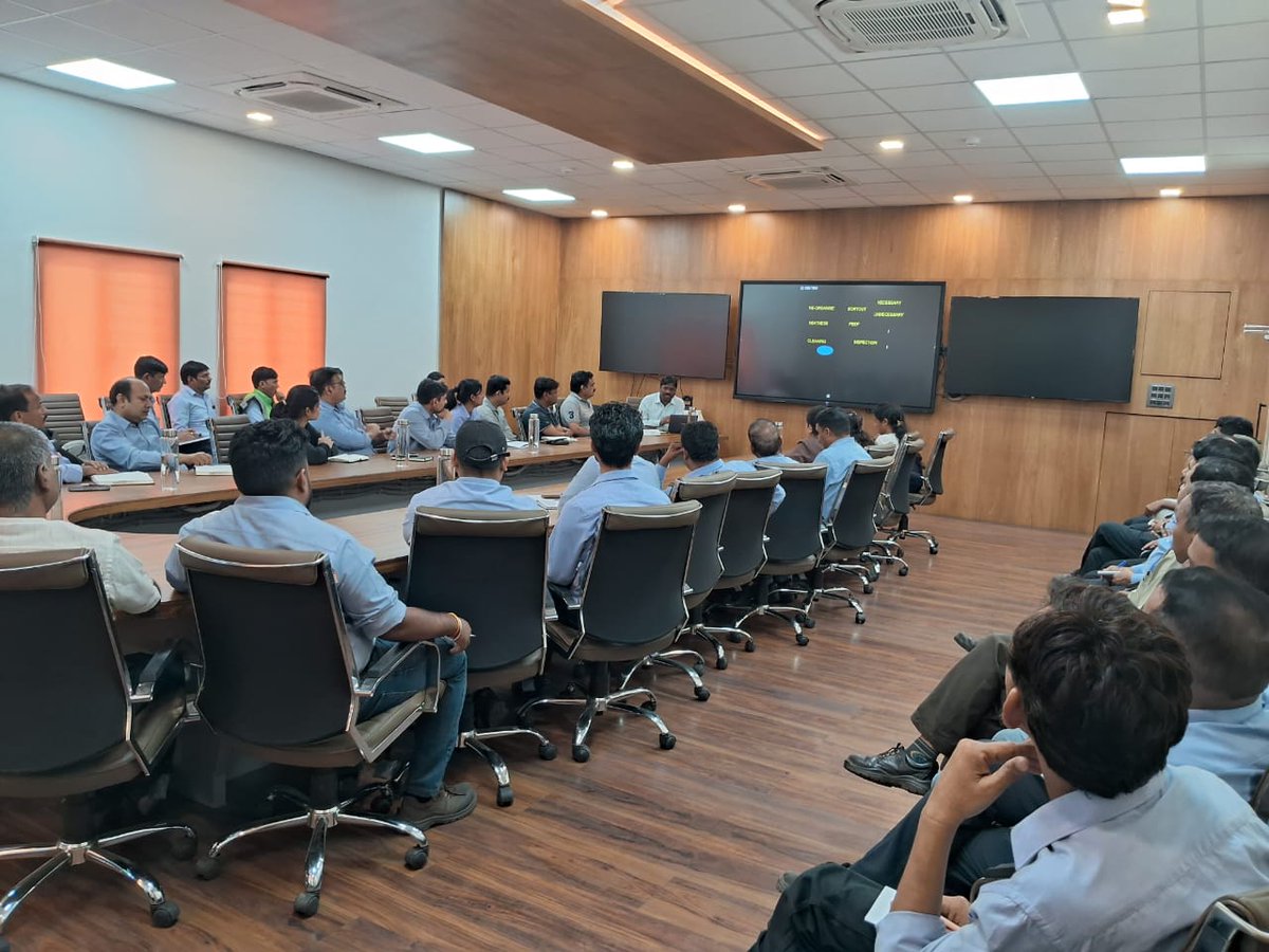opjipt's tweet photo. 5S Training program for the JPL Engineers on 13.03.2024
#jpl #jipt https://t.co/X3S2XRpYKo