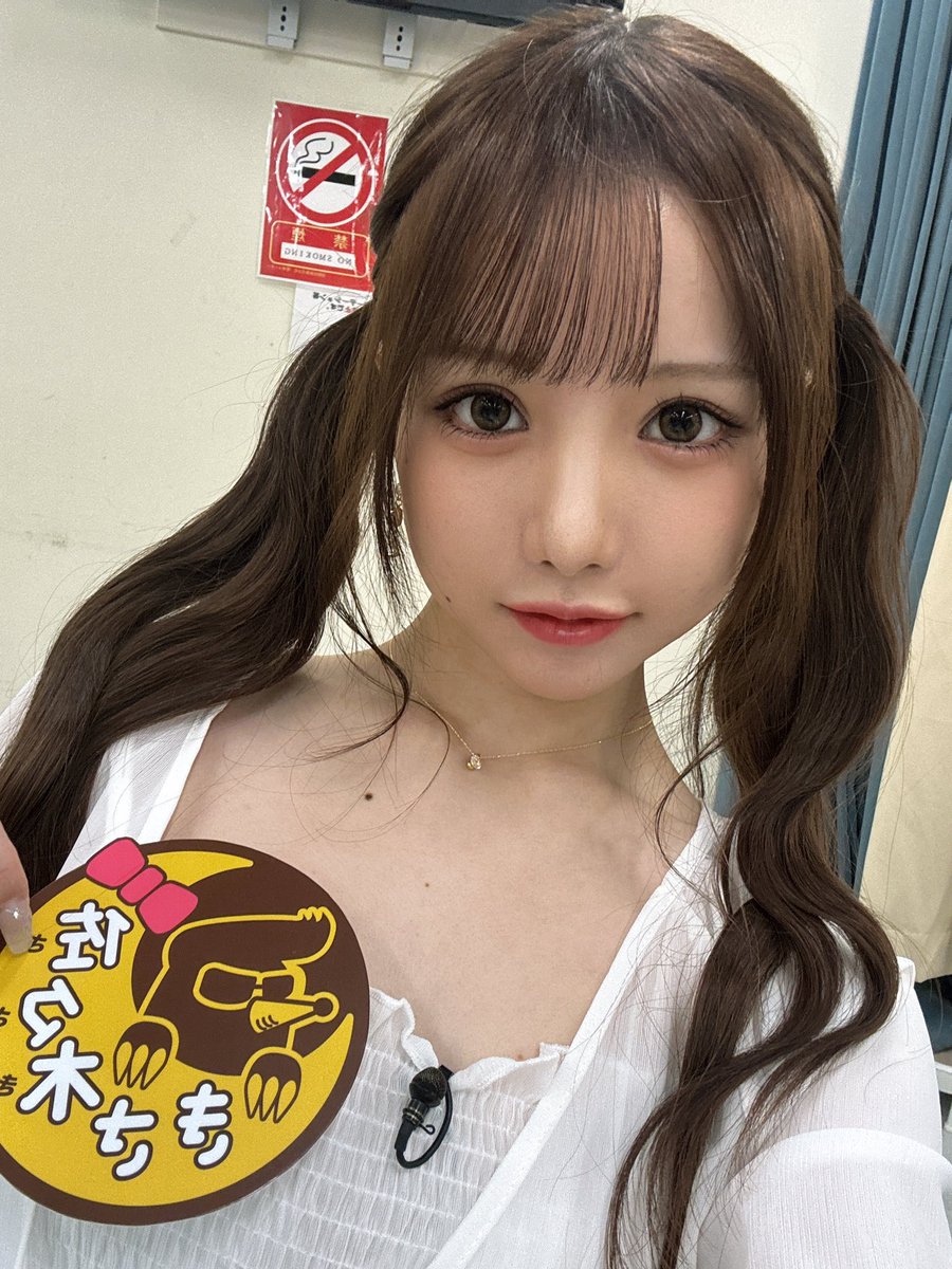 _Sasaki_Saki_'s tweet photo. 月もぐ収録なうぽょ〜 #月ともぐら https://t.co/Z0KFxwboO7