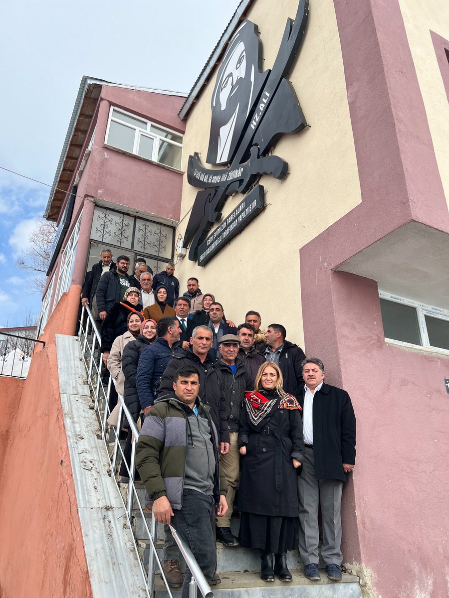 AK Parti Erzurum Milletvekilimiz
Sn.Fatma Öncü ve Beraberindeki misafirlerimiz ilçemizde mahallelerimizi ziyarette bulundular.

📍Hasanağa 📍Geçit 
📍Kazancık📍Gümüşlük 
📍Çatkale 

Mahallelerimizde vatandaşlarımız ile bir araya gelerek talep ve isteklerini dinledik.