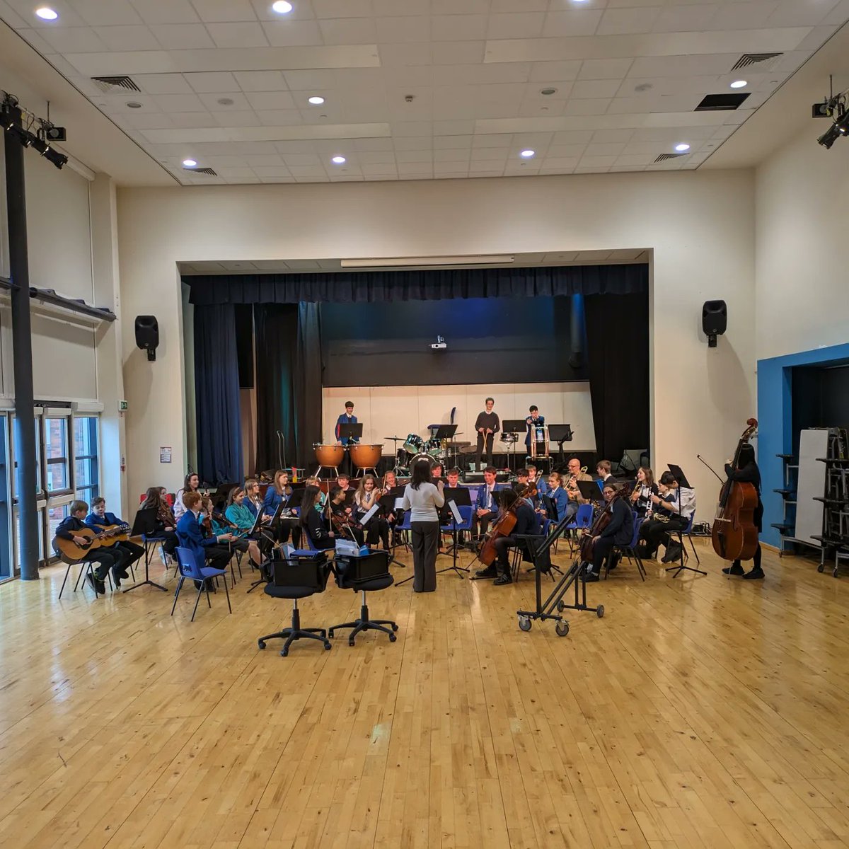 We are really enjoying working with P7s from all our cluster primary schools in Orchestra and Choir and can't wait to show you what we have been working on in our school concert on Monday 25th March. @stmaryseps @DunblanePrimary @NewtonPrimary01 @DunblaneHS