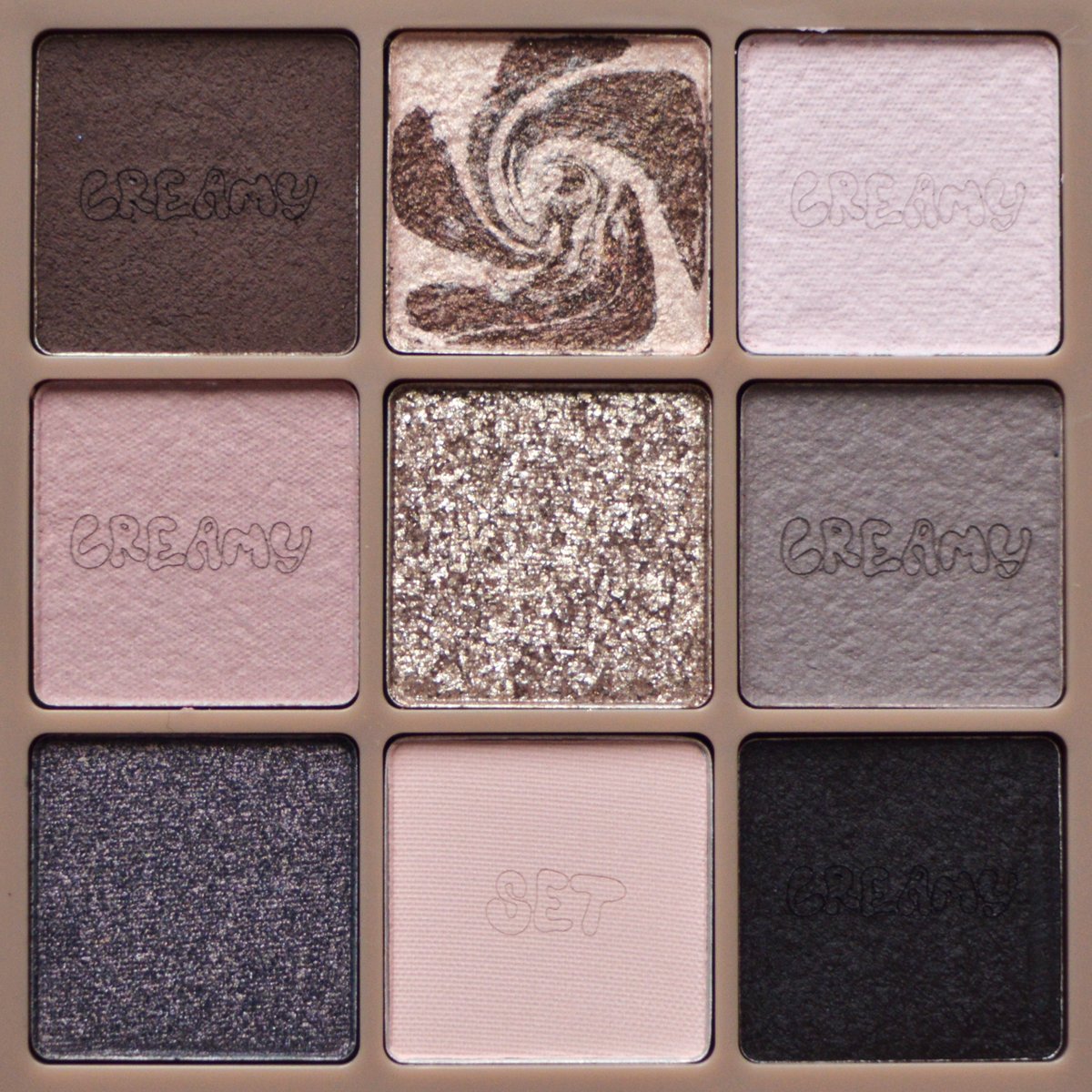 BloodyPeach's tweet photo. Huda Beauty Creamy Obsessions Eyeshadow Palettes

https://t.co/7godGXDXKy

#hudabeauty #creamyeyeshadow #eyeshadow #palette #eyeshadowpalette #taupe #chocolatebrown #bbloggers #textureshot https://t.co/Fc0zYCgOJX