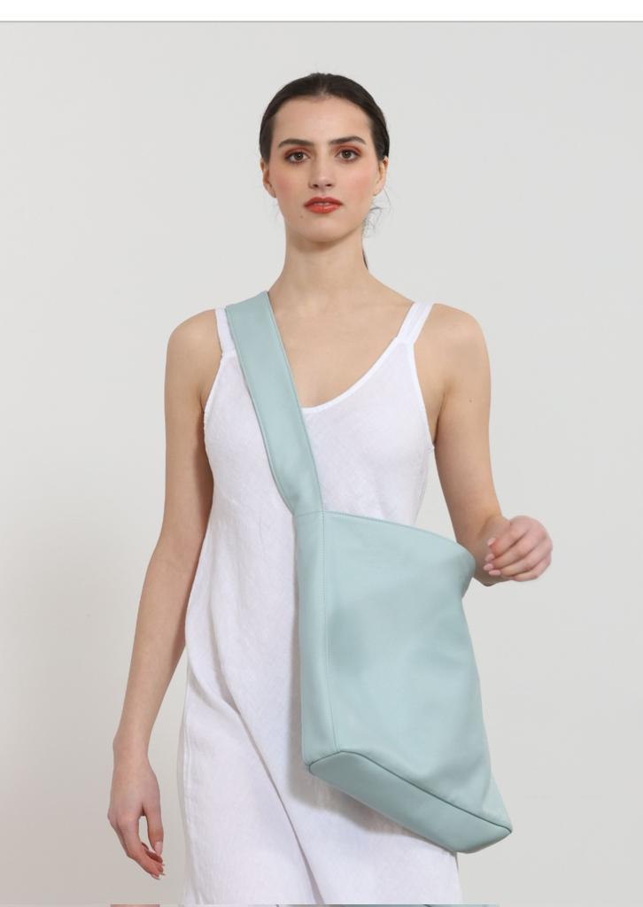 CIFDtweets's tweet photo. Baby Blue Tote from @ruxxbags #irishfashion #bag #leatherbag #bigbag #bluebag #tote #shoulderbag #luxury #handbag #handmade #IrishFashionArt #ruxxbags #sarahwardhendry #irishdesign #CIFD
Watch our members Spring24 fashionshow video here ⬇️ https://t.co/QIpBMSd3fq https://t.co/Zb7Hyy9hXn