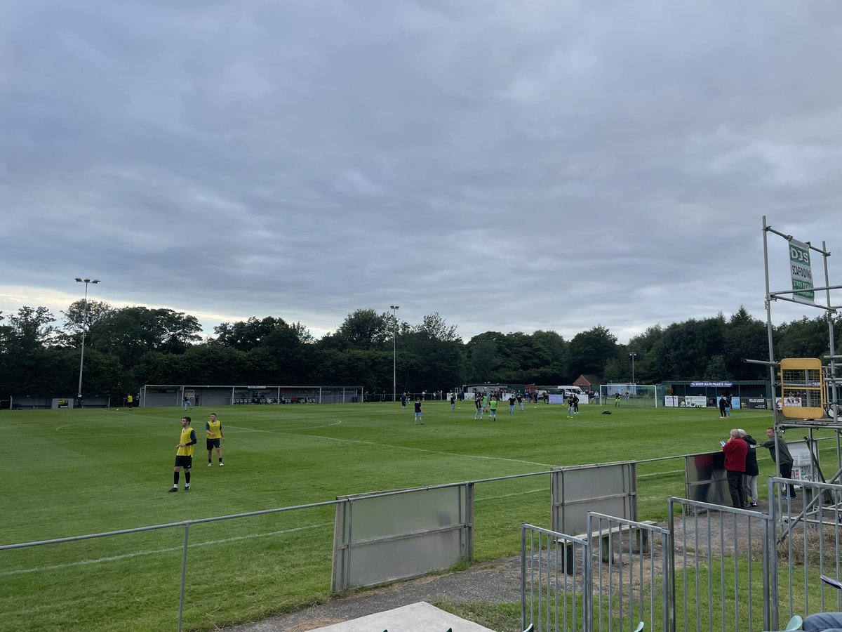 🏠🔜 MATCHDAY TOMORROW 

Back at home tomorrow, all the ℹ️ is below! 

🆚 Dronfield Town
📅 Sat. 16th March
🕒 3:00pm KO
🏟️ Swall-Siro, S26 4UR
🏆 NCEL Div. 1
🎟️ Admission:
Adult - £6
Concession - £4 
10-15 year olds - £1 
U9s - Free

🍟 Café and bar open 

📖 Programmes on sale