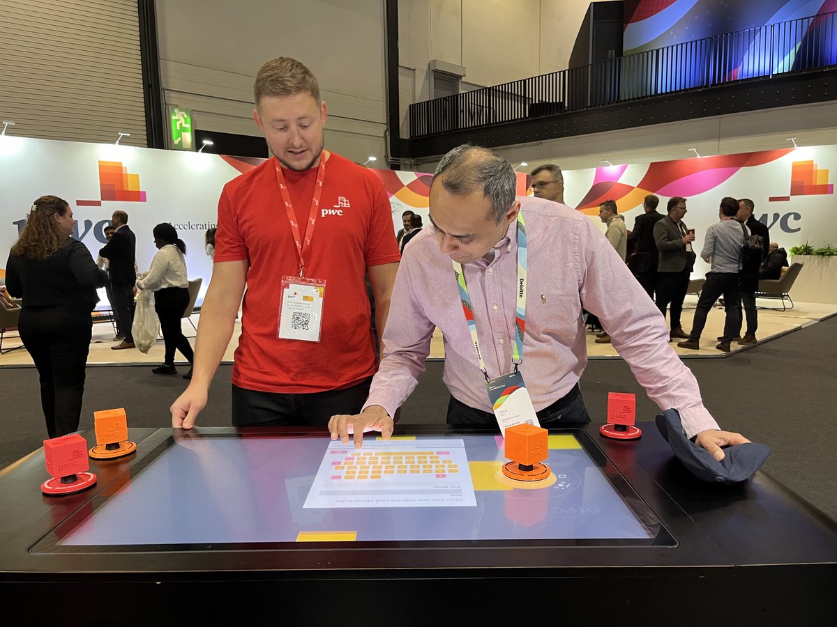 SallyannHanbury's tweet image. Plenty of action today at @PwC_UK booth at @Oracle CloudWorld Tour London! Find our experts to hear the insights on how cloud solutions can accelerate your finance and workforce transformation. 

#BeTransformative #PwC_Oracle #CloudWorld