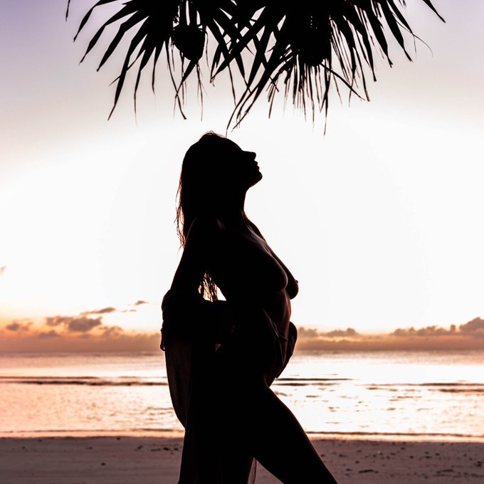 I miss summer ☀️ https://t.co/Pd3M7zRXkb<a href="/tag/onlyfansgirl"class="tags"><span>#onlyfansgirl</span></a>